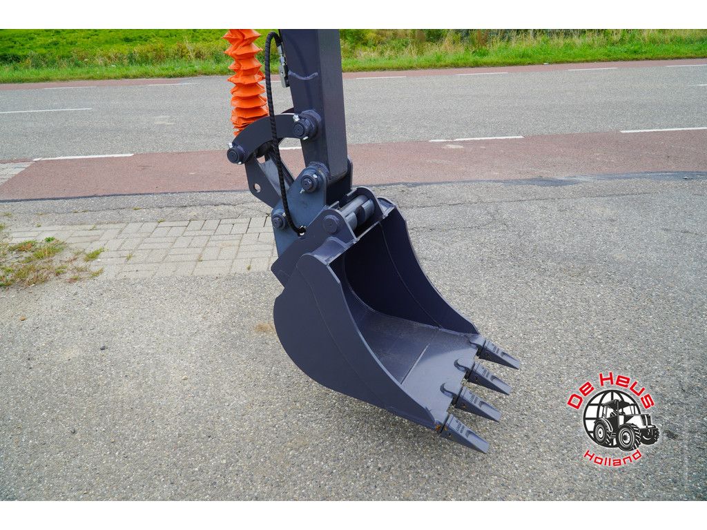 Eurotrac HE36SR