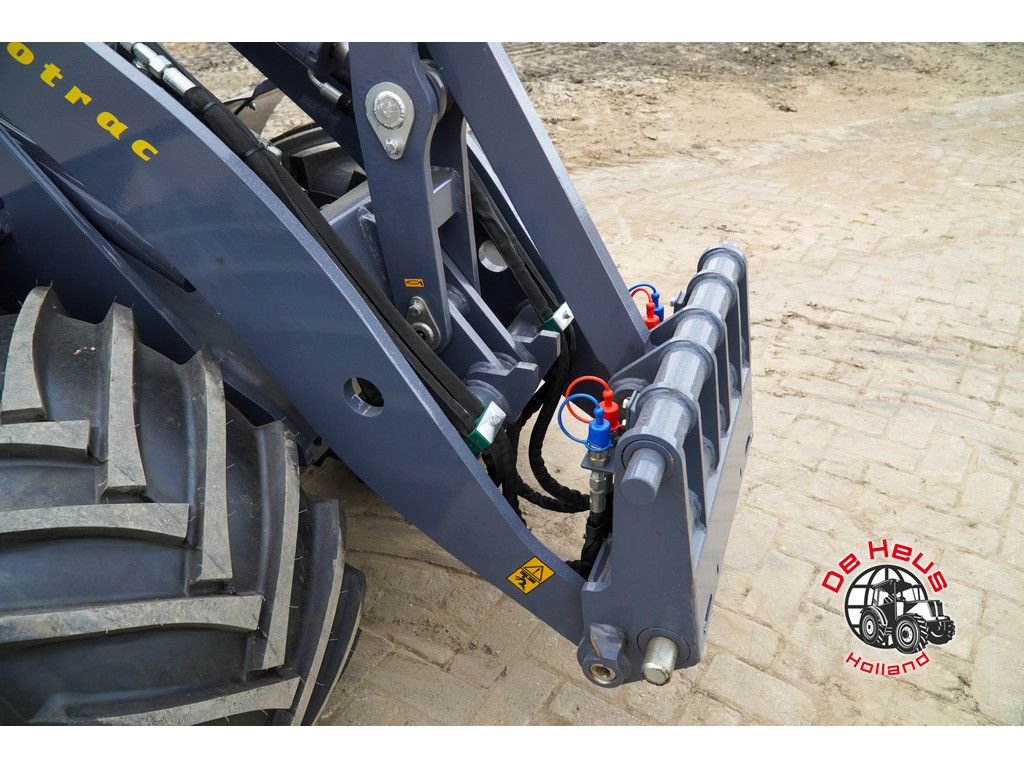 Eurotrac W12CF-XL