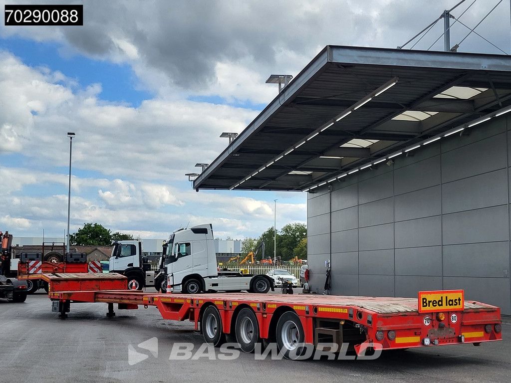 Kässbohrer LB3E Wheel Recess Lift+Steering Axle