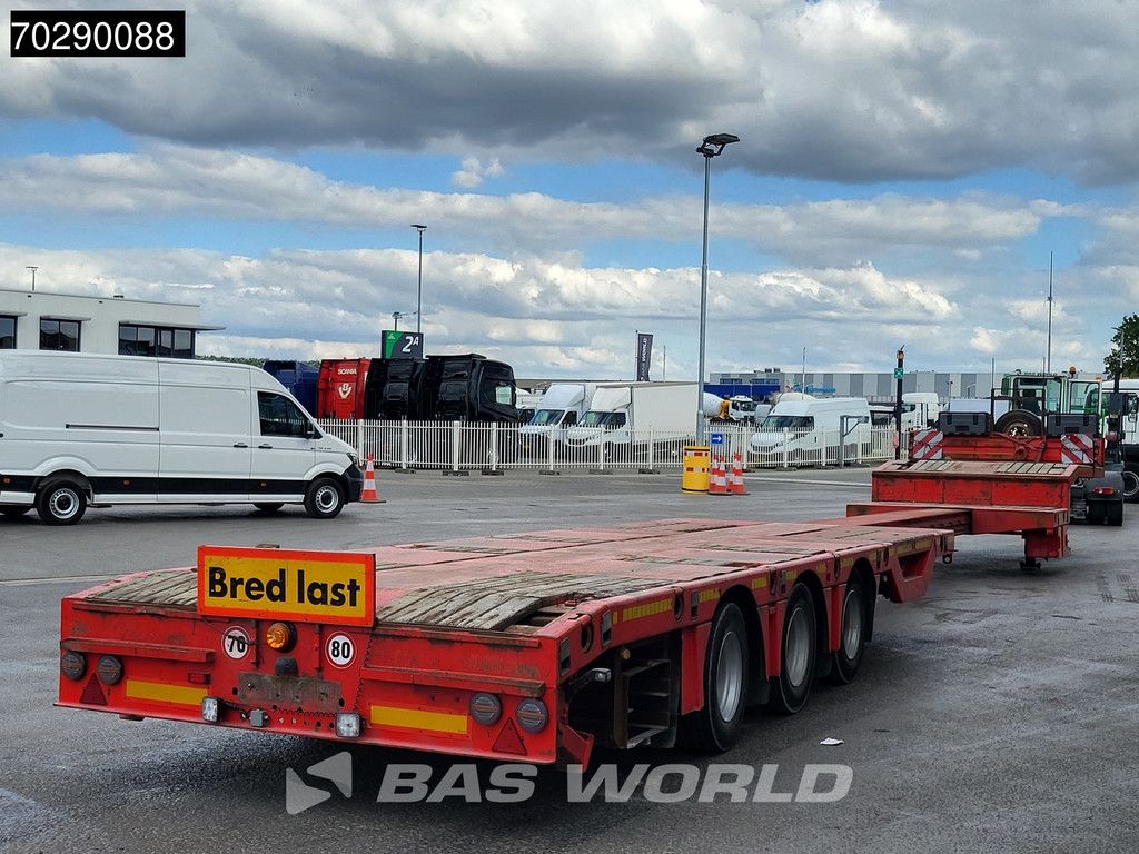 Kässbohrer LB3E Wheel Recess Lift+Steering Axle