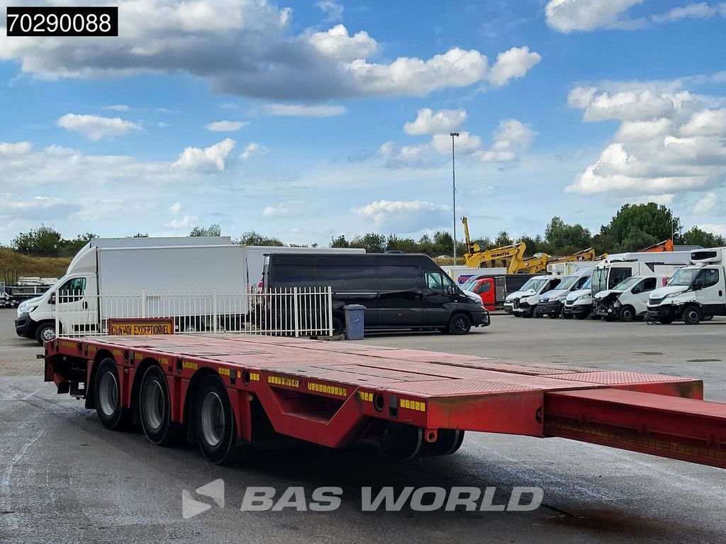 Kässbohrer LB3E Wheel Recess Lift+Steering Axle
