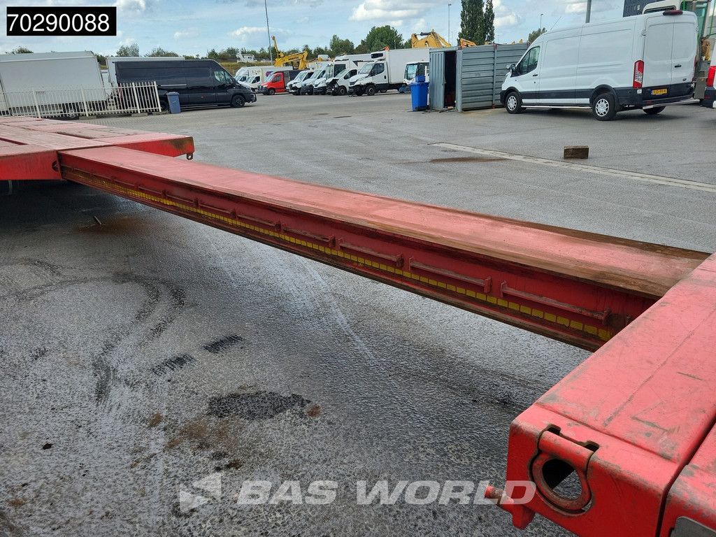 Kässbohrer LB3E Wheel Recess Lift+Steering Axle