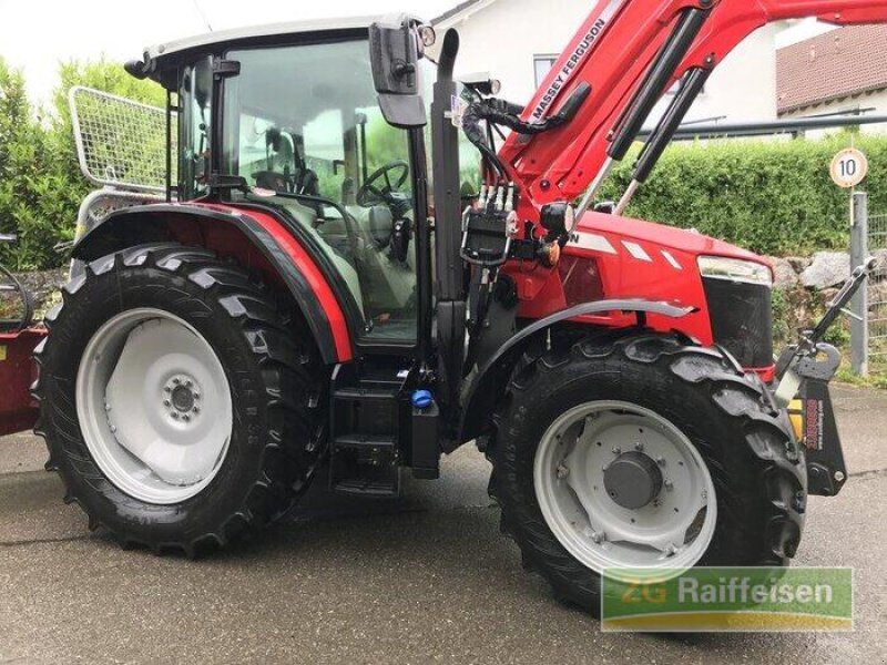 Massey Ferguson 5711 Dyna 4 Power