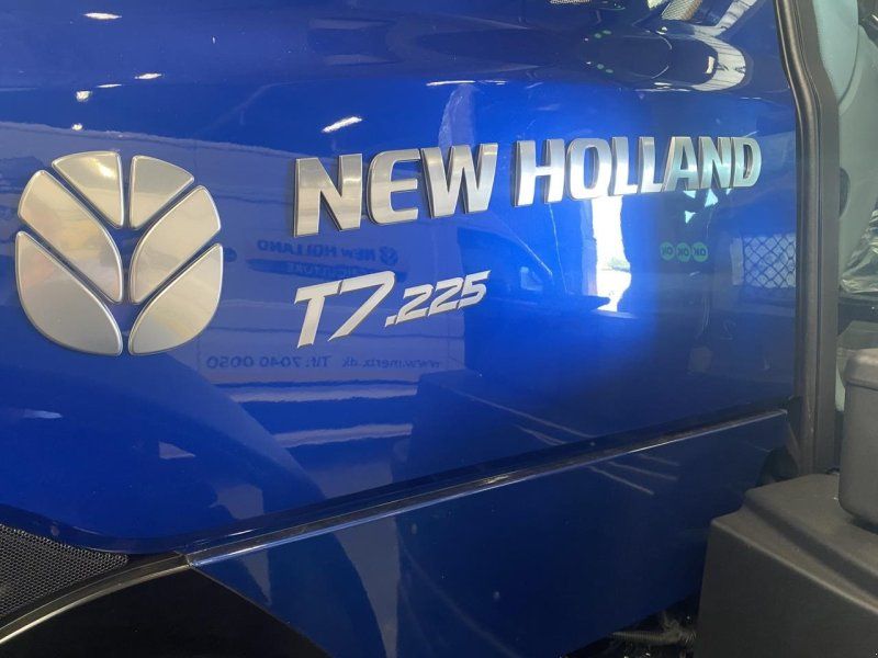 New Holland T7.225 AC STAGE V