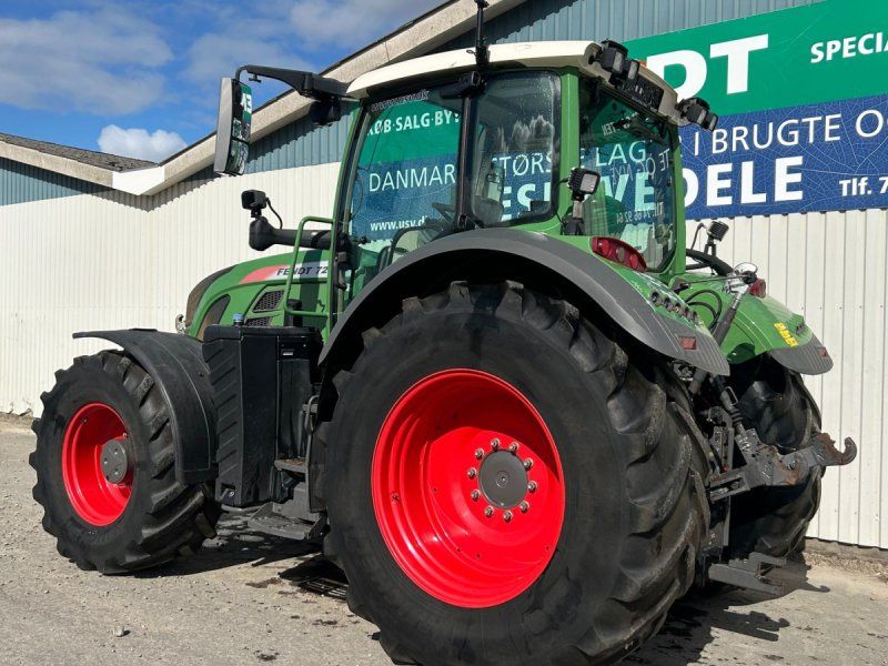 Fendt 724 Vario S4 Profi Plus
