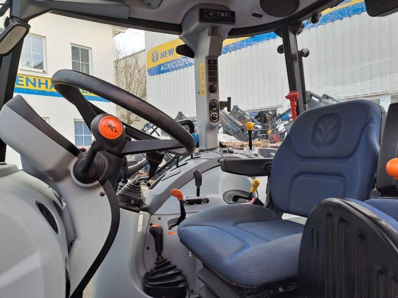 New Holland T5.75