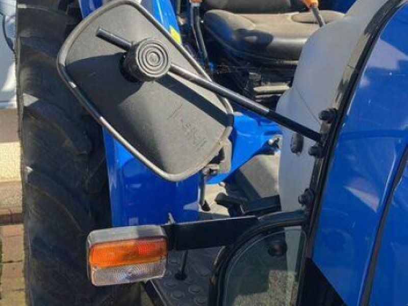 New Holland BOOMER 50