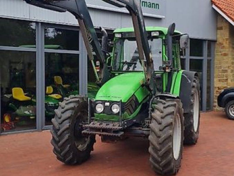 Deutz-Fahr Agrlus 95 mit Stoll Frontlader