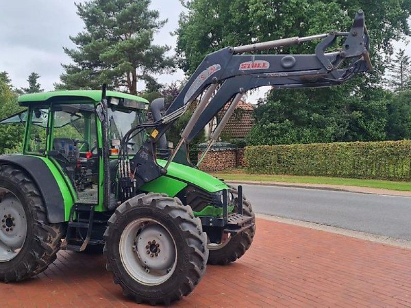 Deutz-Fahr Agrlus 95 mit Stoll Frontlader