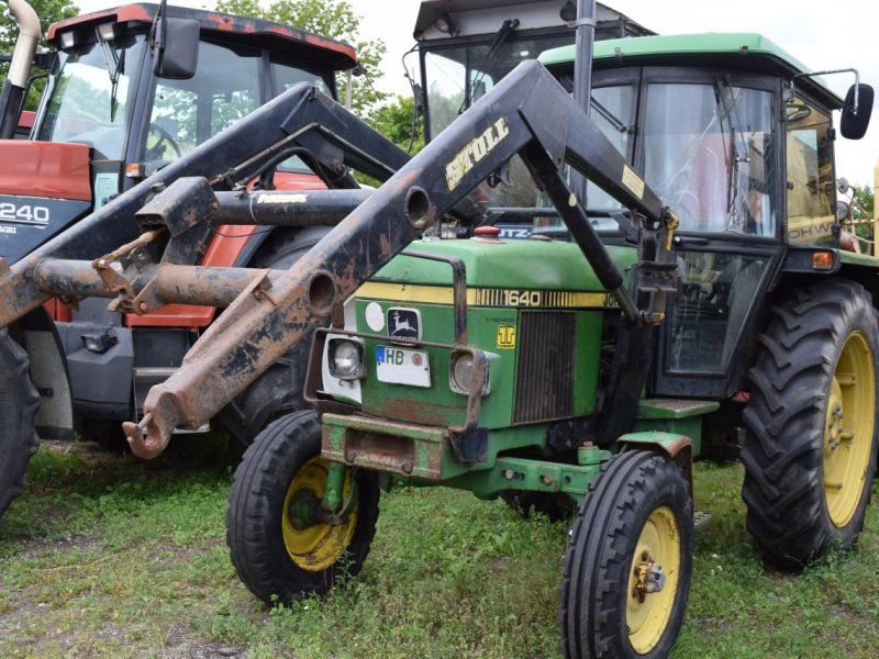 John Deere 1640