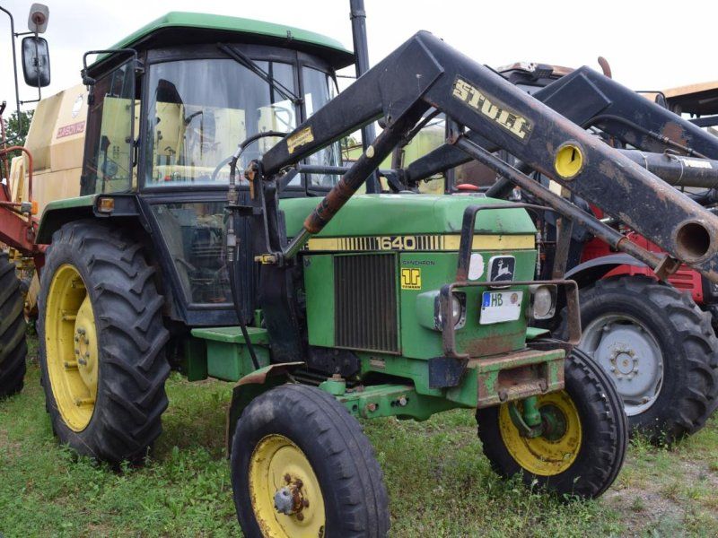 John Deere 1640