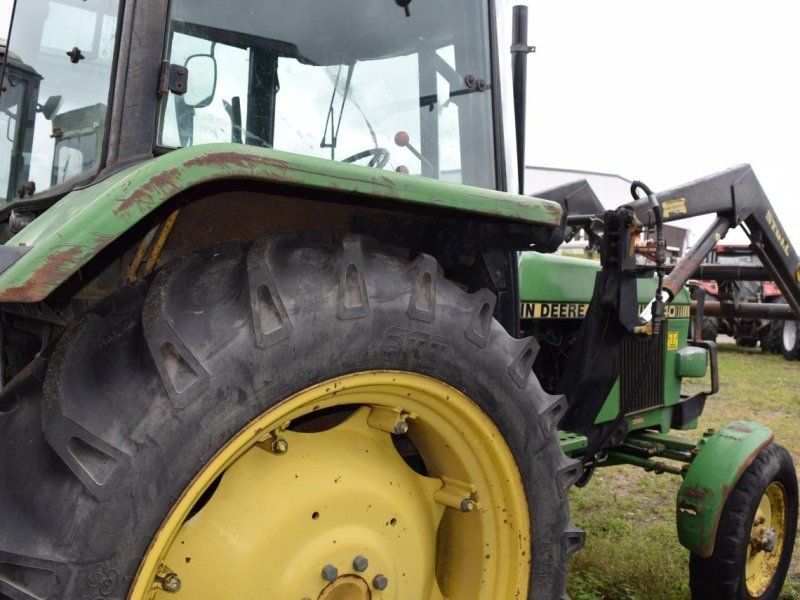 John Deere 1640