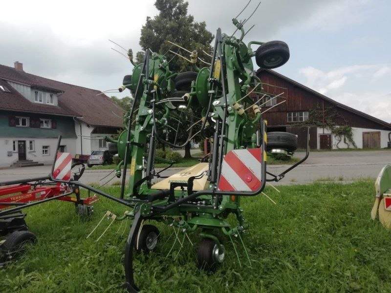 Krone Vendro 820