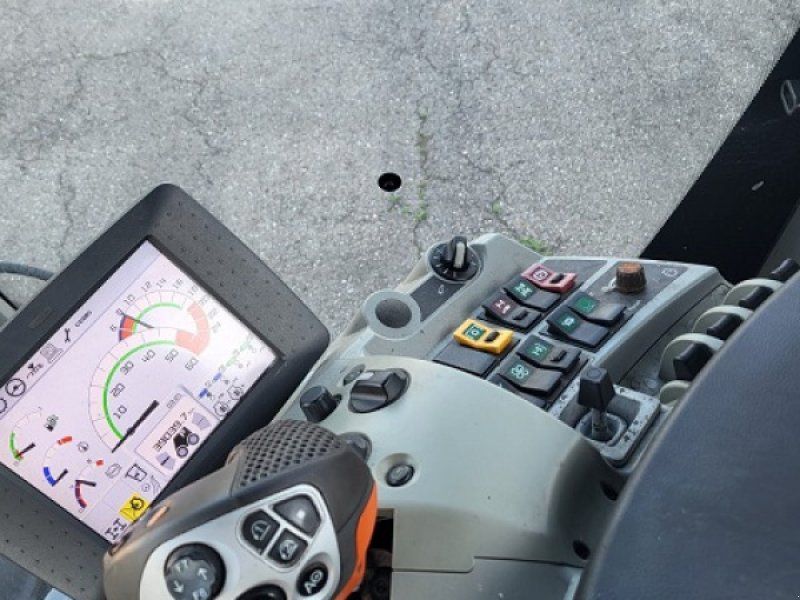 Claas Xerion 4000 Trac VC