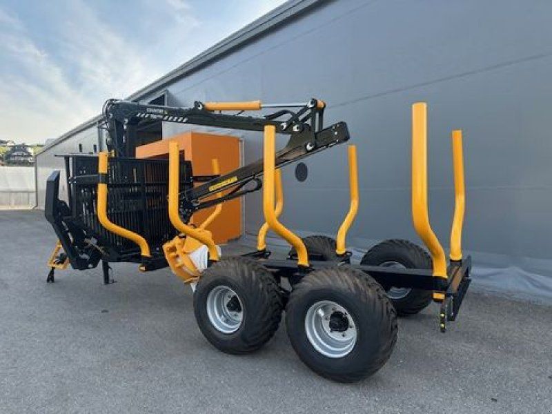 Country Rückewagen 90S mit Kran 700pro 9to