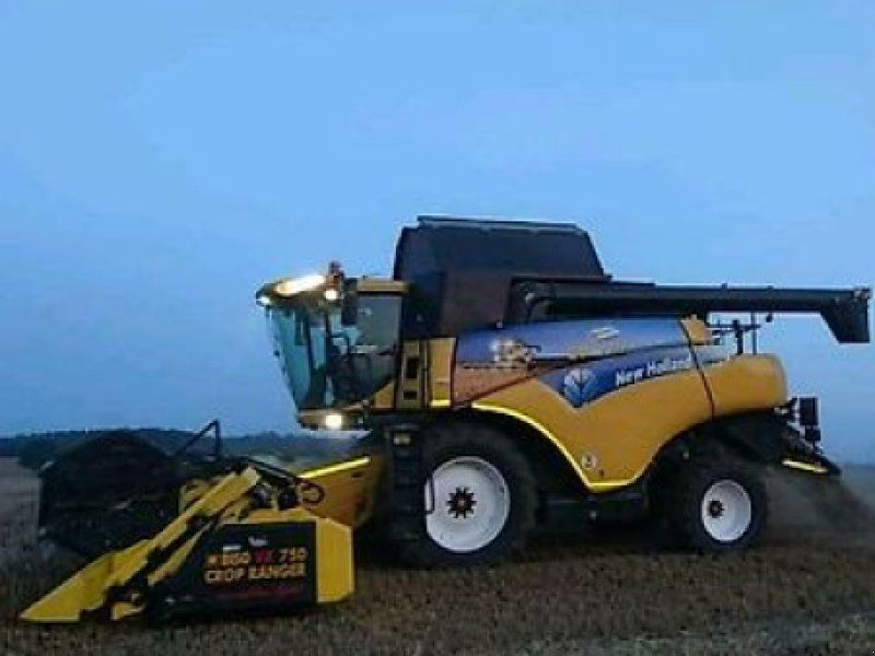 New Holland CR 9070 ELEION