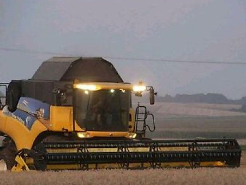 New Holland CR 9070 ELEION