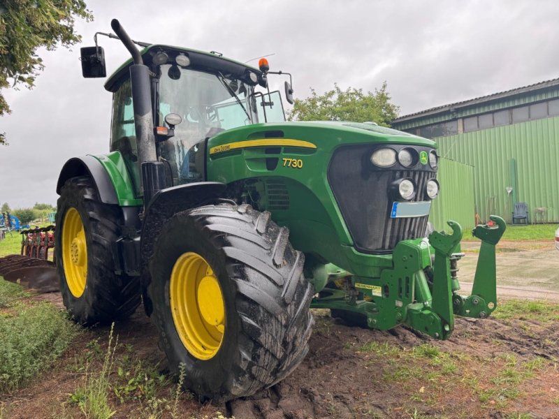 John Deere 7730