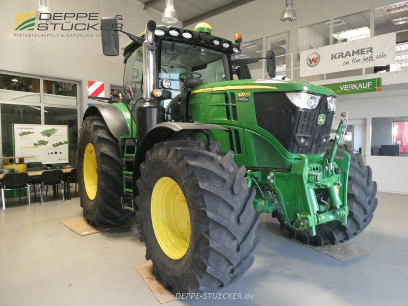 John Deere 6250R