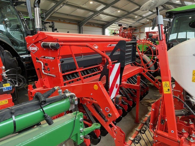 Kuhn Integra 3003