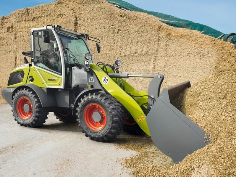 Claas Torion 535