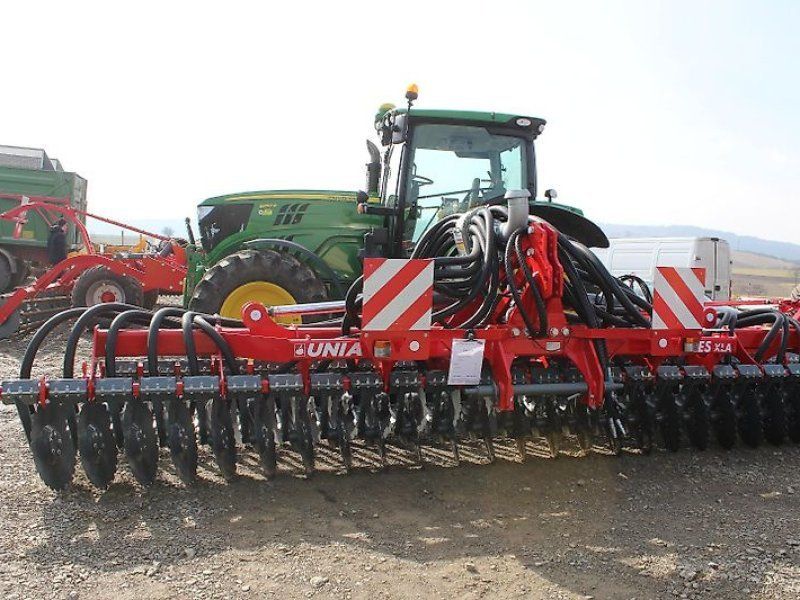 Unia Ares XLA H6 Güllescheibenegge 6m Vogelsang EasyCut 24 Verteiler