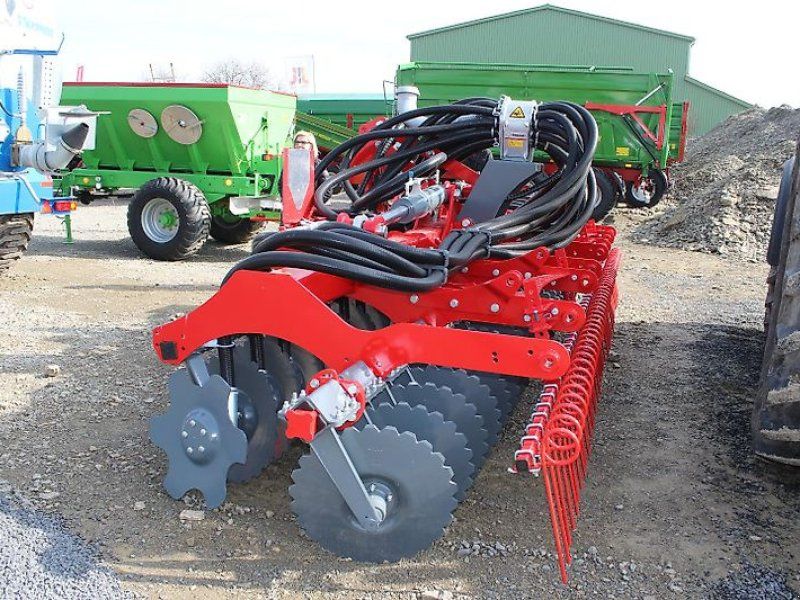 Unia Ares XLA H6 Güllescheibenegge 6m Vogelsang EasyCut 24 Verteiler
