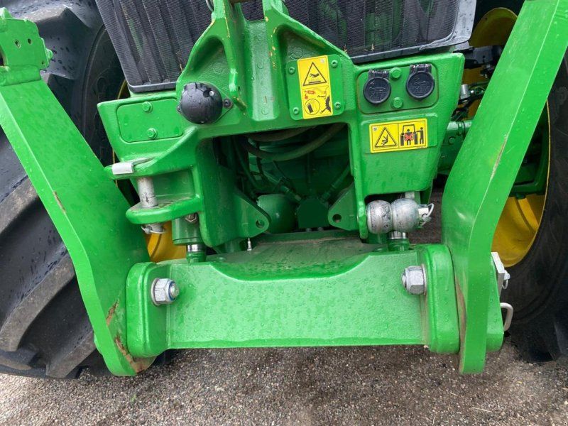 John Deere 7R 310