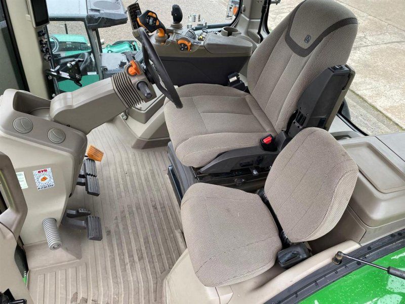 John Deere 7R 310