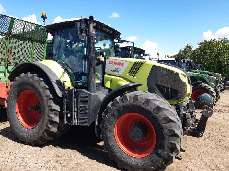 Claas AXION 870 CMATIC