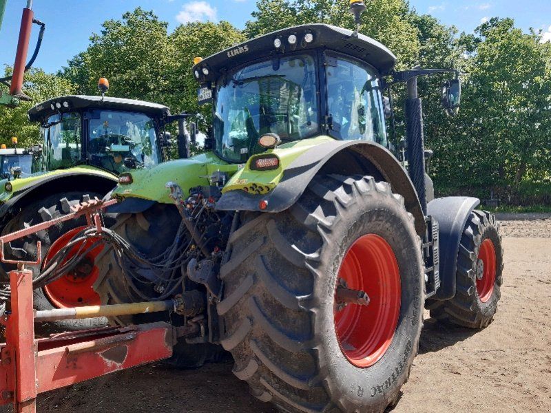 Claas AXION 870 CMATIC
