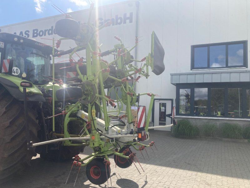 Claas Volto 900