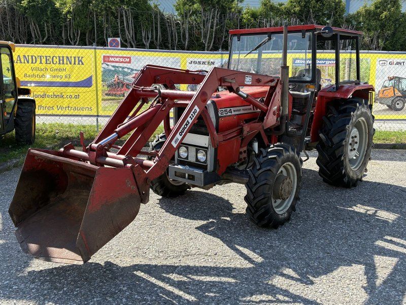 Massey Ferguson 254