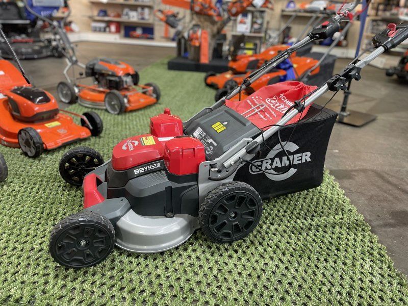 Cramer Akku-Rasenmäher 82LM61SX mit 61cm Schnittbreite