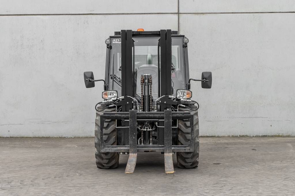 Manitou MC 30-4