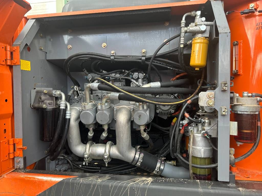 Hitachi ZH 210 LC-5B