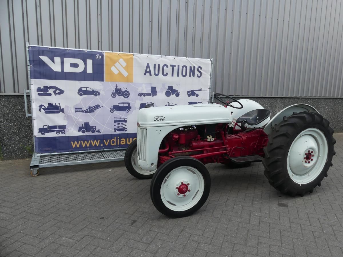 Ford 8N