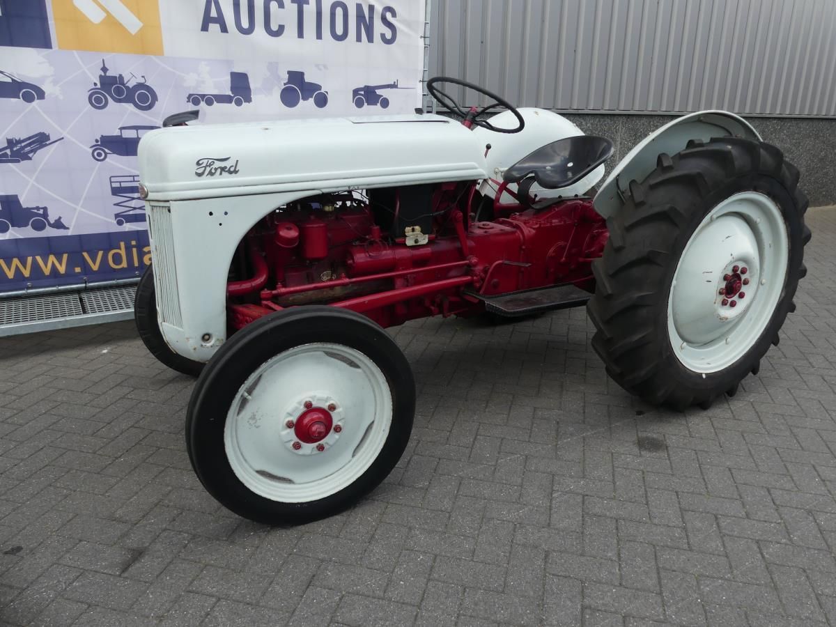 Ford 8N