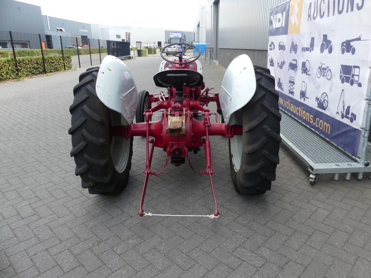 Ford 8N