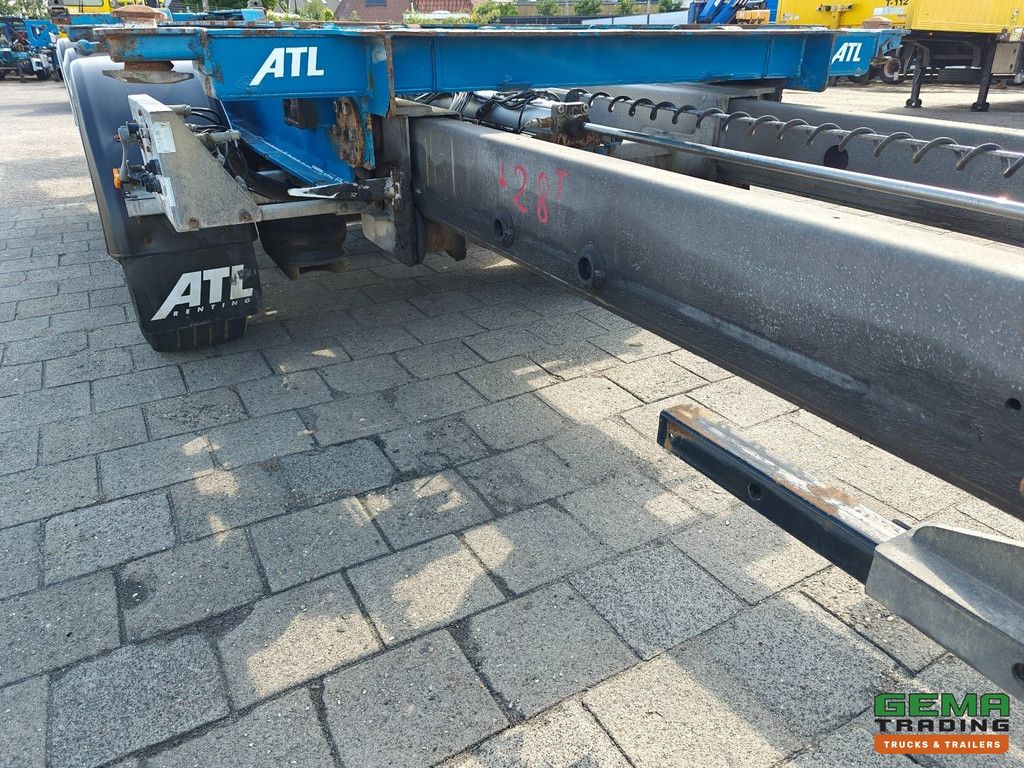 Van Hool 3B0079 3-Achser SAF - Scheibenbremsen - Alle Anschlüsse / Universalfahrgestell