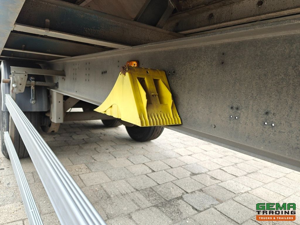 System Tailer GSCOS 27 3-axle SAF - Disc brakes - Belt unloader 60m³ - Galvanized - 06/2026 MOT