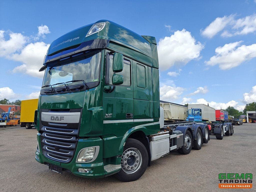 DAF XF510 8x2/4 SuperSpaceCab Euro5 - Retarder - StandAirco - 20FT ContainerCombi + 3 Assige Renders aanhanger -