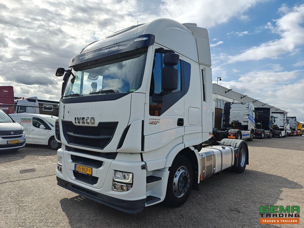Iveco Stralis 420 Hi-Way 4x2 Euro6A - Dubbele tanks - SMARTTacho V2 - 03/2026 APK