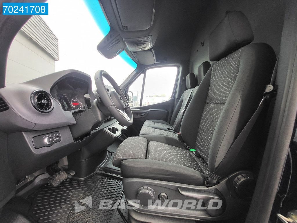 Mercedes Sprinter 319 CDI Automaat 4x4 L3H2 Blauw Metallic LED Navi Camera 4WD Allrad Airco Cruise L3 Maxi 14m3 Airco Cruise control