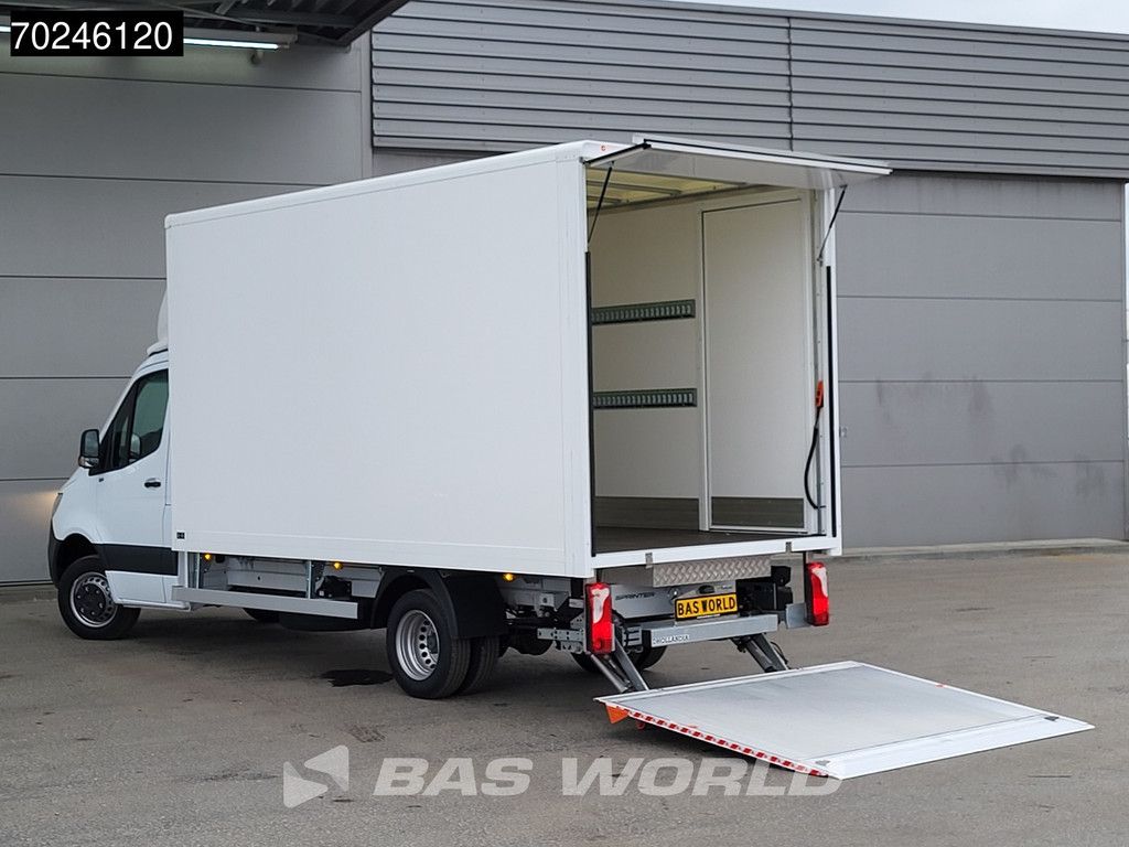 Mercedes Sprinter 515 CDI Automaat 1000kg Laadklep Dubbellucht Bakwagen MBUX Airco Cruise MBUX Koffer Meubelbak 21m3 Airco Cruise control