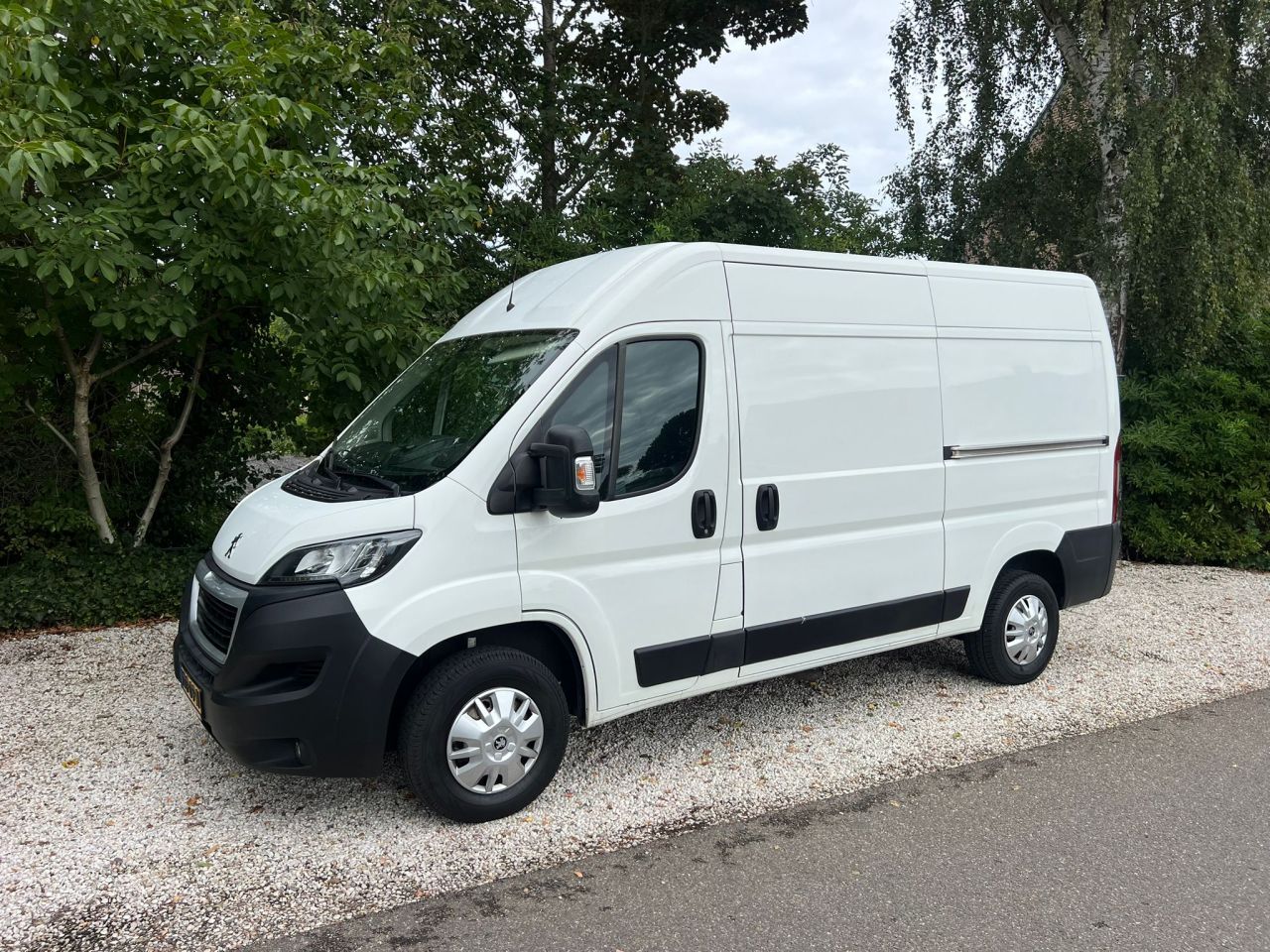 Super Nette Peugeot Boxer330 2.0 BlueHDI L2H2 Premium Pack