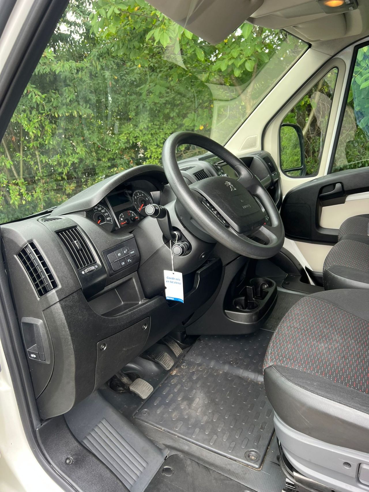 Super Nette Peugeot Boxer330 2.0 BlueHDI L2H2 Premium Pack