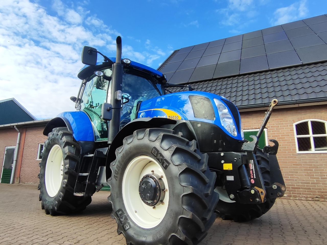 New Holland T 6030 Range Command