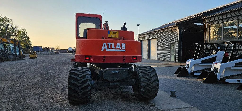 Atlas 1104
