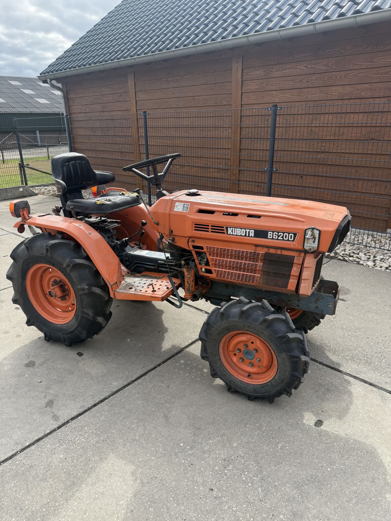 Kubota b6200 3 cilinder 4 wiel drive